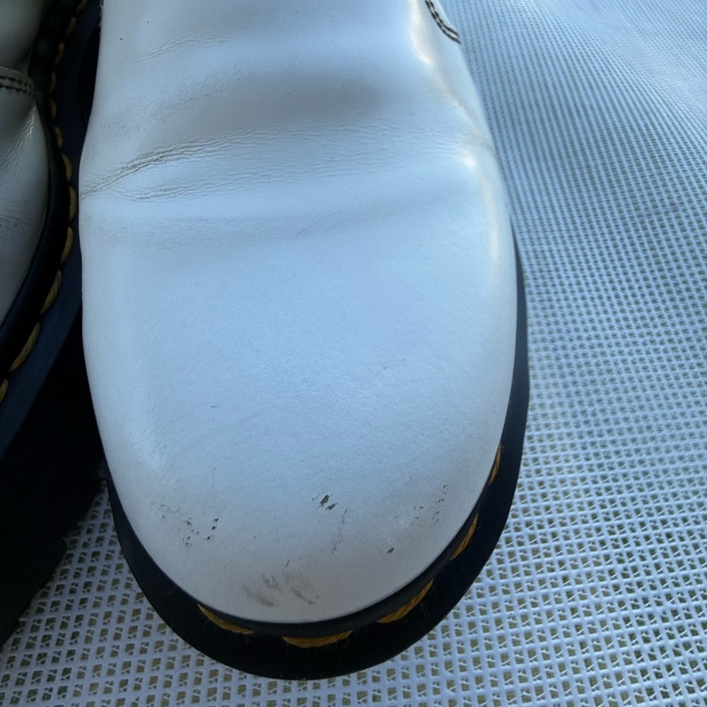 DR MARTENS 2976 QUAD UNISEX White Leather Ankle Boots 6 men’s 7Ladies - Picture 3 of 9